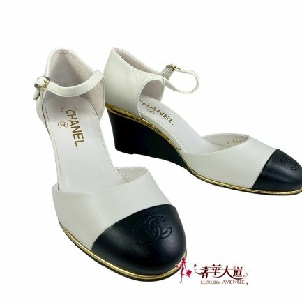＊奢華大道國際精品＊【CH0356】CHANEL 黑/白色小羊皮瑪莉珍鞋 38C