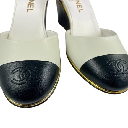 ＊奢華大道國際精品＊【CH0356】CHANEL 黑/白色小羊皮瑪莉珍鞋 38C-1