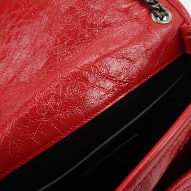 Saint Laurent Niki小號油蠟皮純色V紋絎縫YSL標誌單肩包-7