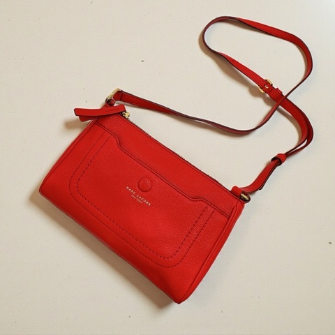 莉亞精品♡MJ 紅斜背包 二手
