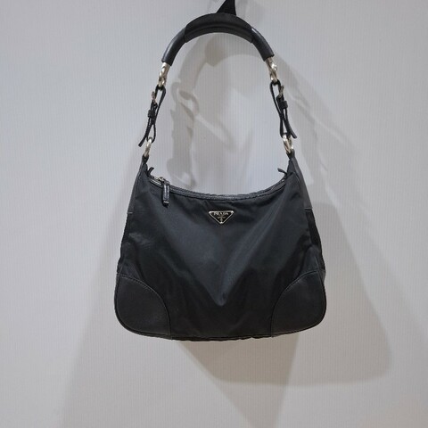 Vintage PRADA 金屬把手滾皮革腋下包