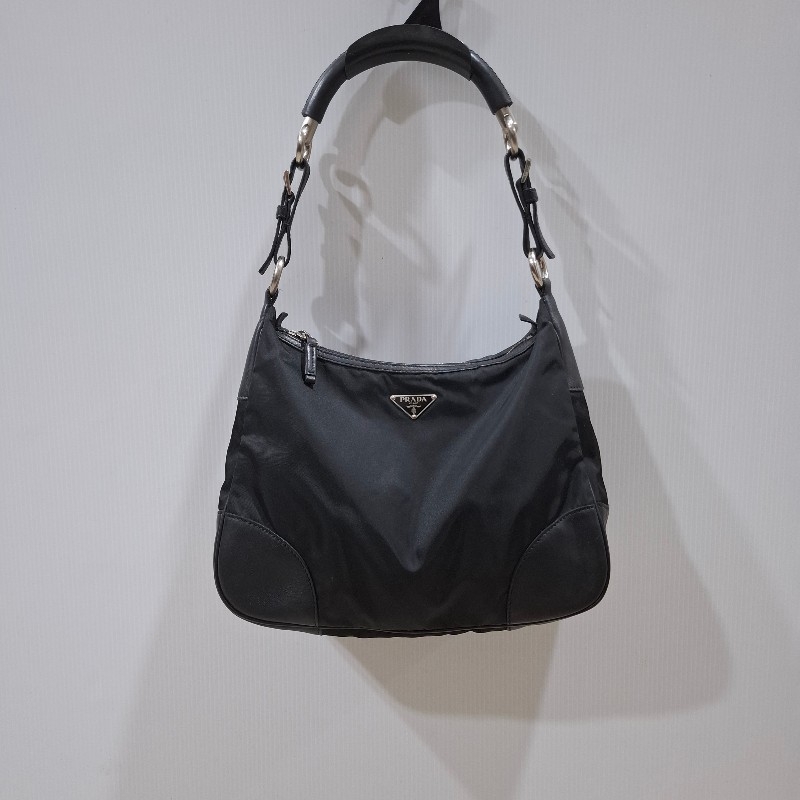 Vintage PRADA 金屬把手滾皮革腋下包-0