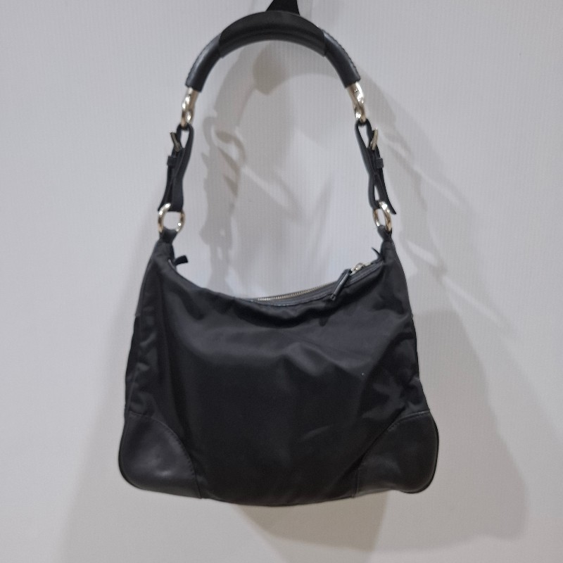 Vintage PRADA 金屬把手滾皮革腋下包-1