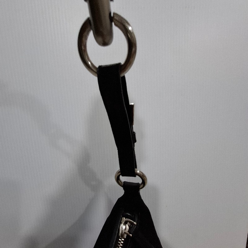 Vintage PRADA 金屬把手滾皮革腋下包-17