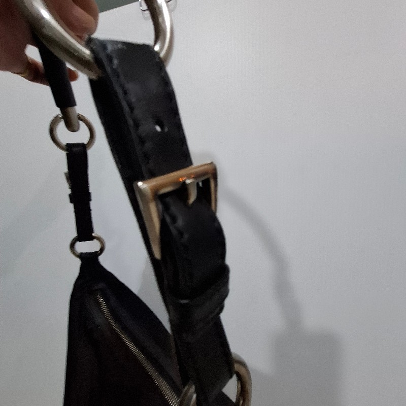 Vintage PRADA 金屬把手滾皮革腋下包-18