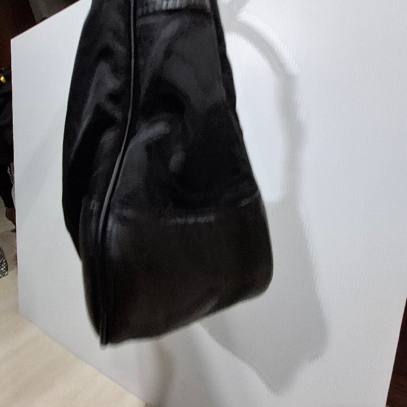 Vintage PRADA 金屬把手滾皮革腋下包-20