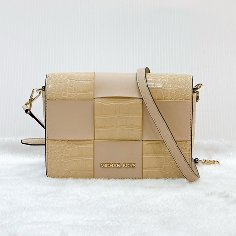 莉亞精品♡MK 奶茶斜背口蓋包 二手