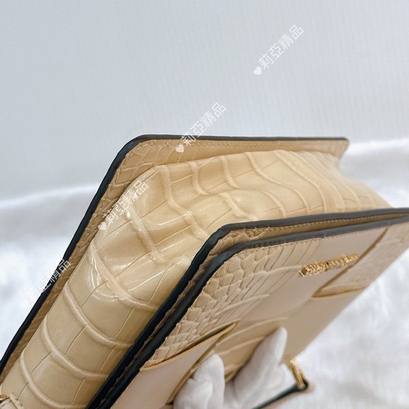 莉亞精品♡MK 奶茶斜背口蓋包 二手-10