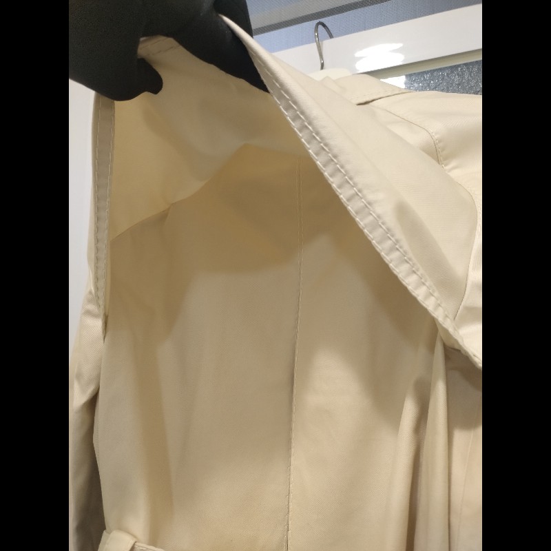 LV 米白短風衣外套-11