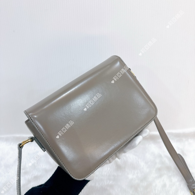 莉亞精品♡ Celine 灰色豆腐包 二手美包-3