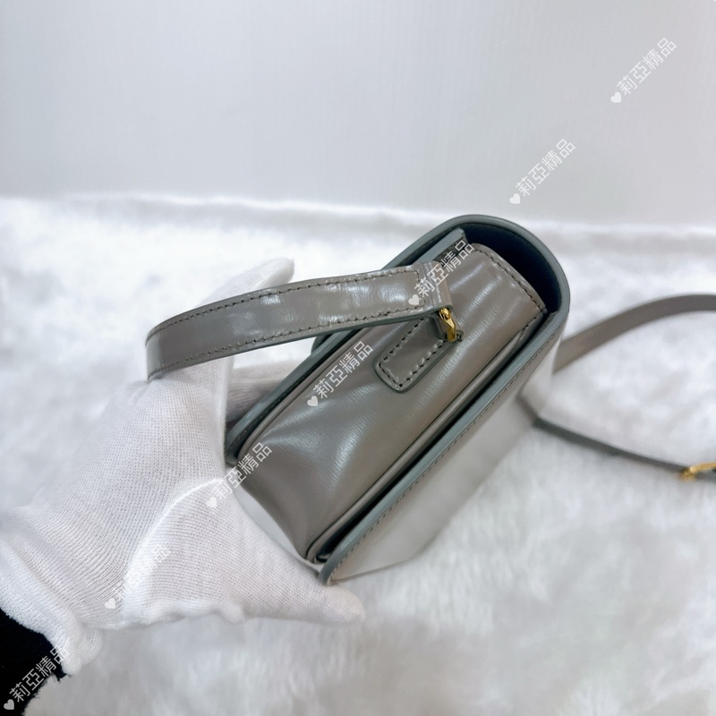 莉亞精品♡ Celine 灰色豆腐包 二手美包-7