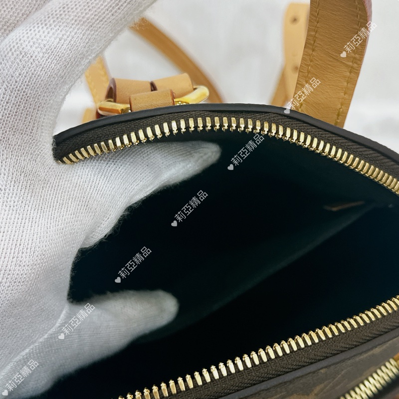 莉亞精品♡ LV Moon老花後背包 二手美包-17