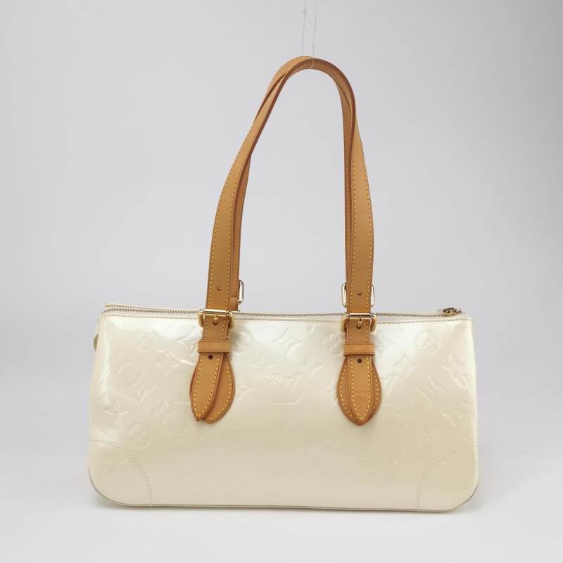 Louis Vuitton(LV)Rosewood植鞣革漆皮純色壓紋老花三角包單肩包-4