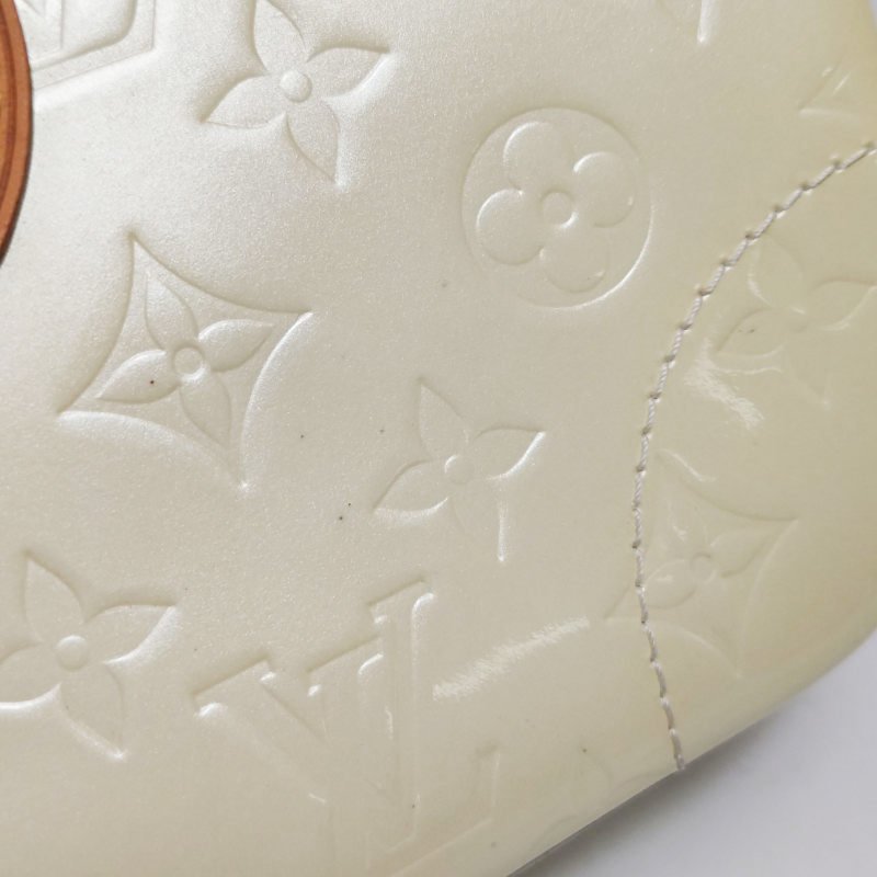 Louis Vuitton(LV)Rosewood植鞣革漆皮純色壓紋老花三角包單肩包-18