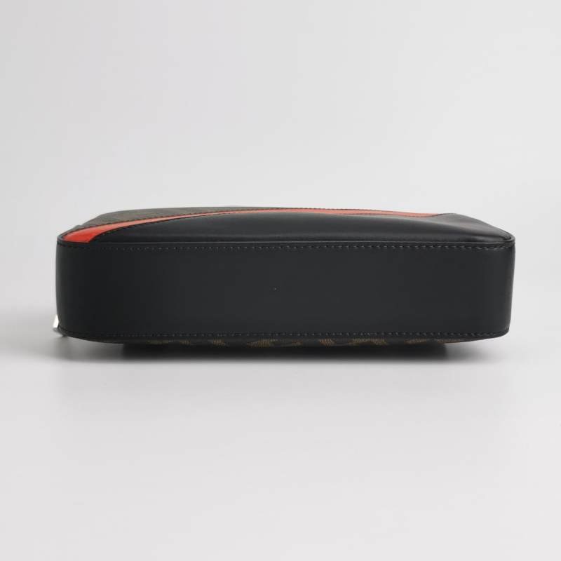 Fendi牛皮拼色雙F老花斜挎包-5