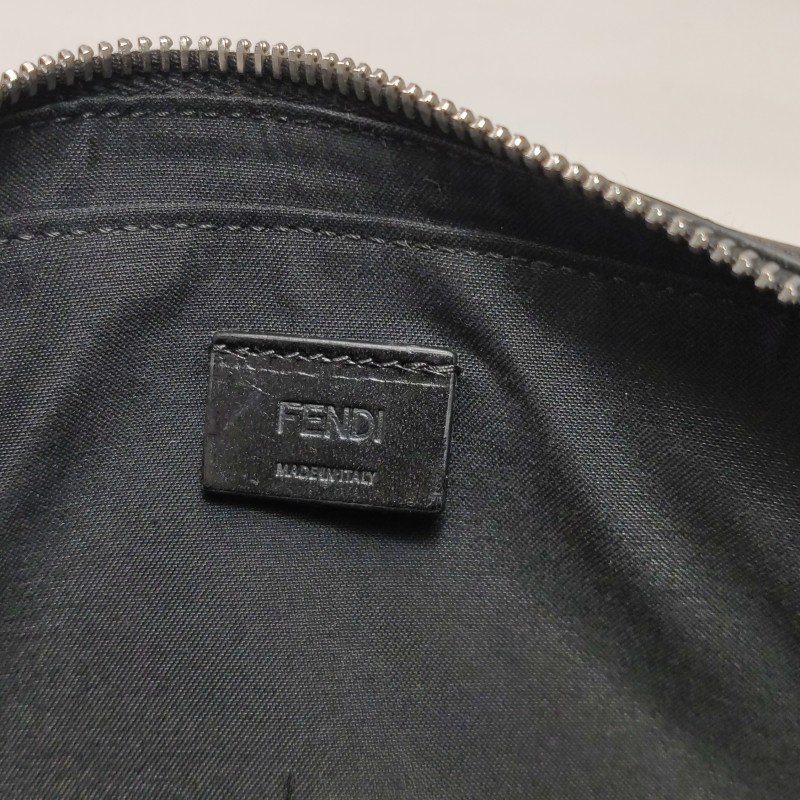 Fendi牛皮拼色雙F老花斜挎包-10