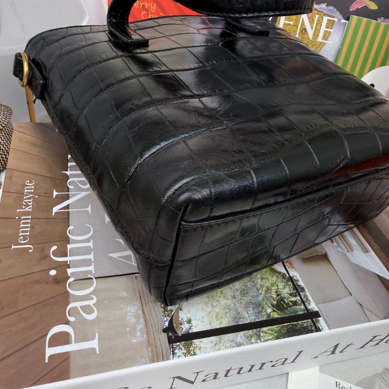 YSL 豎版 tote 黑色 鱷魚壓紋 牛皮 金扣-4