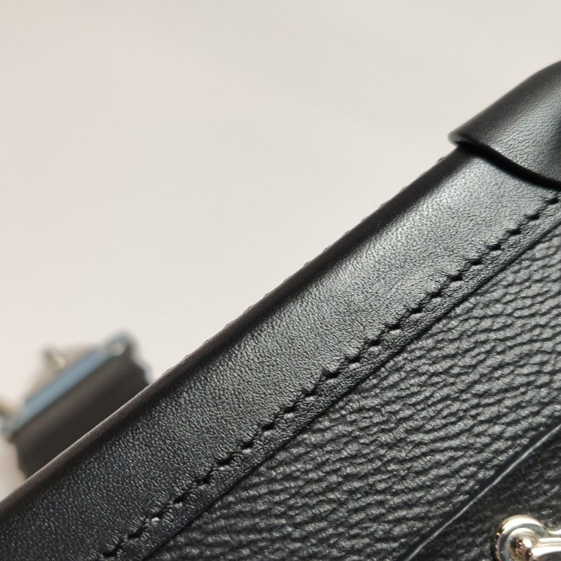 Louis Vuitton(LV)Petite Malle小盒子小號牛皮拼色老花S-lock鎖扣斜挎包-16