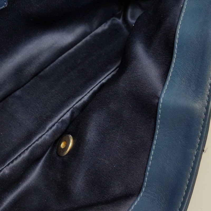 Chanel Flap Bag牛皮V紋絎縫雙C扣皮穿鏈單肩包-8