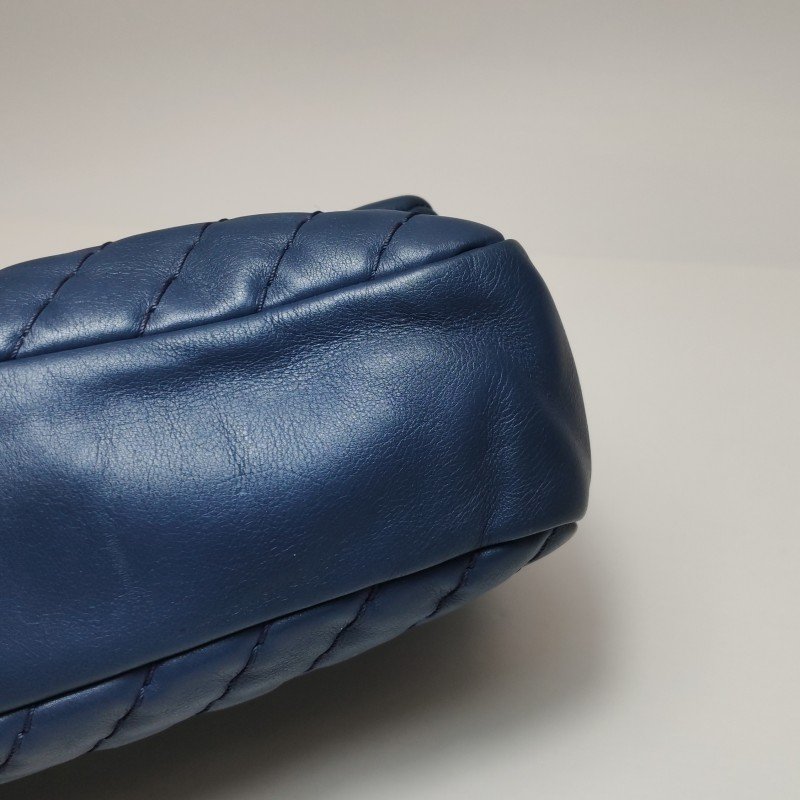 Chanel Flap Bag牛皮V紋絎縫雙C扣皮穿鏈單肩包-16