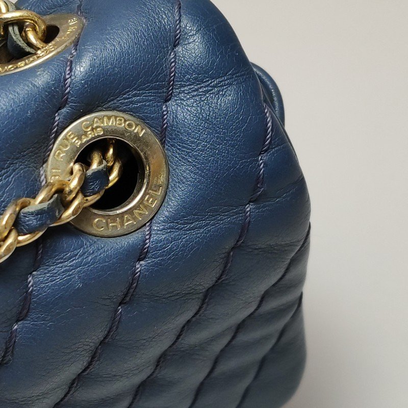 Chanel Flap Bag牛皮V紋絎縫雙C扣皮穿鏈單肩包-18