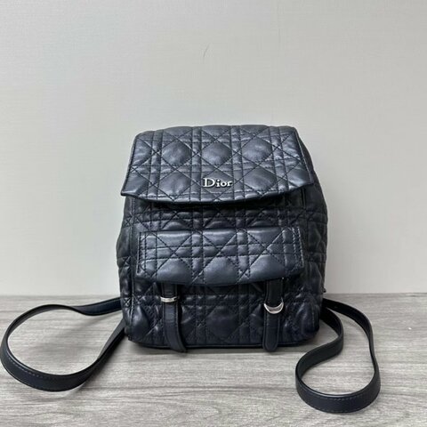 DIOR 黑銀菱格紋小羊皮後背包 18*23*7 98新配件塵袋