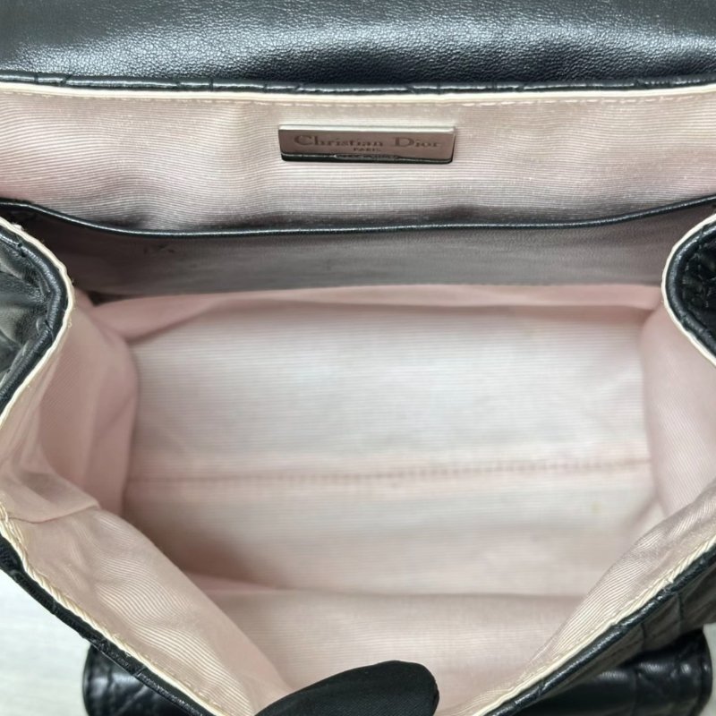 DIOR 黑銀菱格紋小羊皮後背包 18*23*7 98新配件塵袋-4