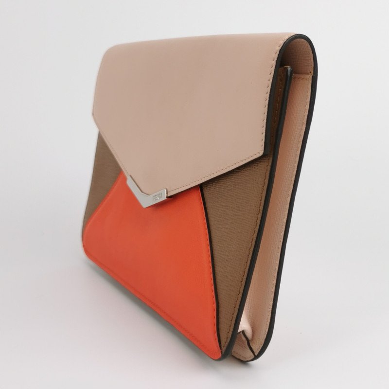 Fendi牛皮拼色金屬字母logo翻蓋手拿包-1