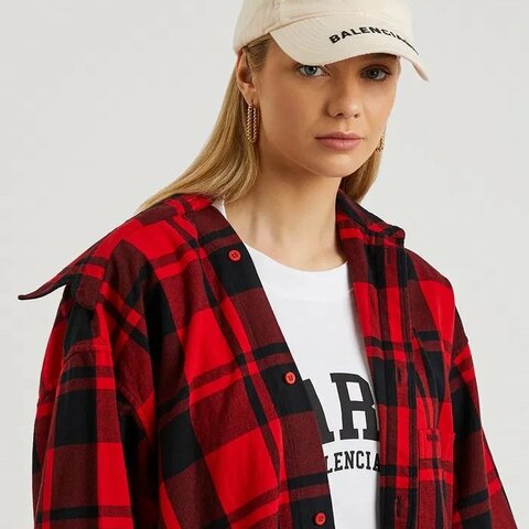 Balenciaga 高質感米白巴黎世家帽子 4折價格賠售