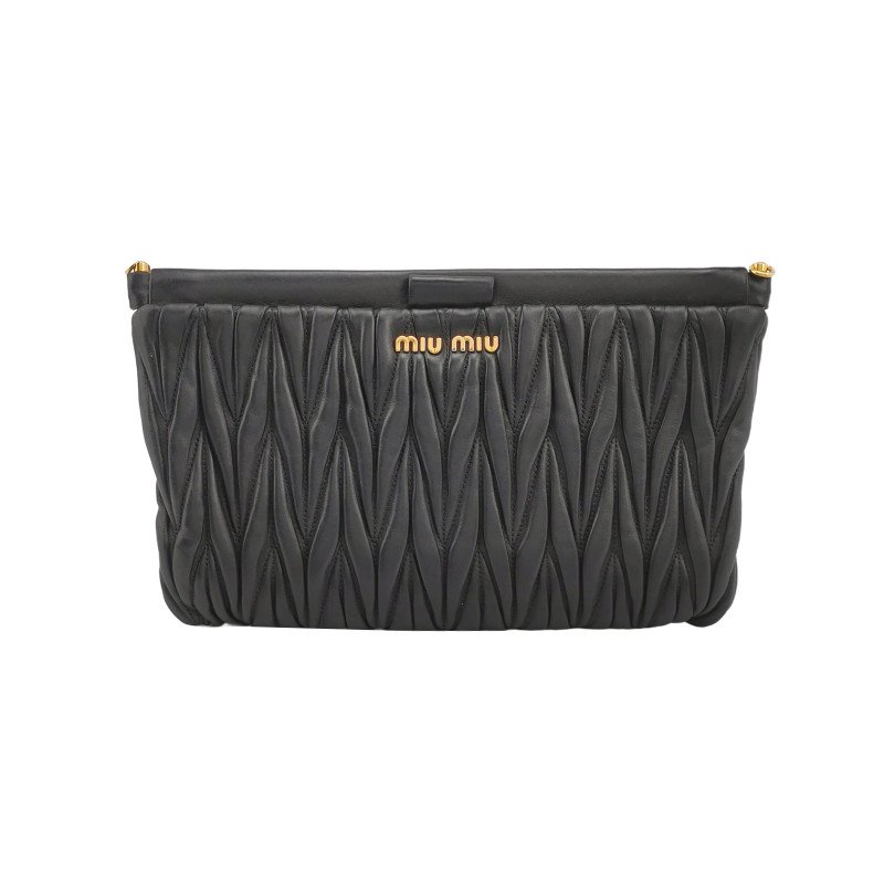 Miu Miu羊皮純色褶皺字母logo手拿包-0