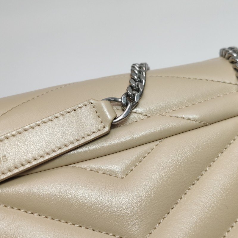 Saint Laurent LouLou小號牛皮純色YSL標誌絎縫單肩包-15