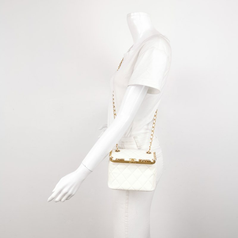 Chanel 羊皮純色菱格絎縫雙C標識字母logo斜挎包單肩包-1