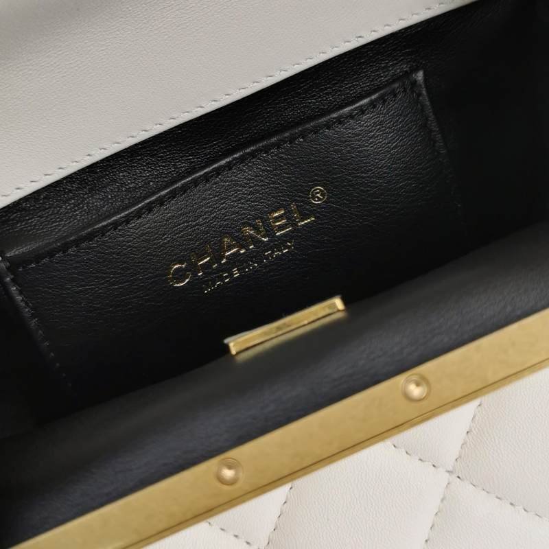 Chanel 羊皮純色菱格絎縫雙C標識字母logo斜挎包單肩包-7