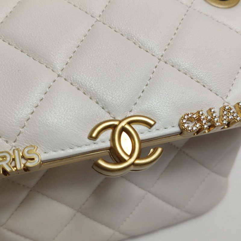 Chanel 羊皮純色菱格絎縫雙C標識字母logo斜挎包單肩包-11