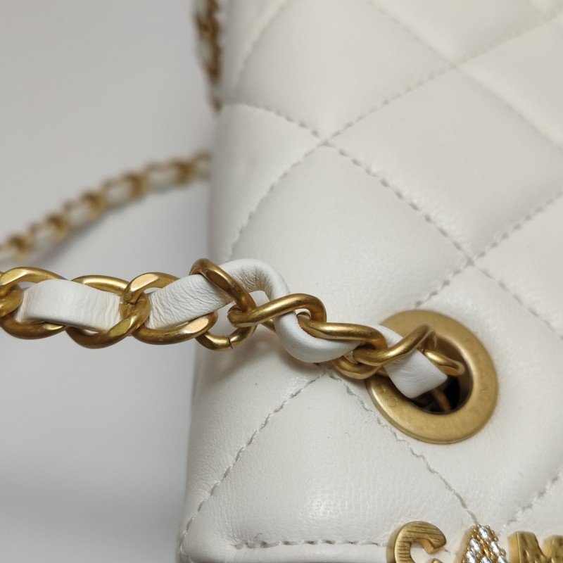 Chanel 羊皮純色菱格絎縫雙C標識字母logo斜挎包單肩包-12