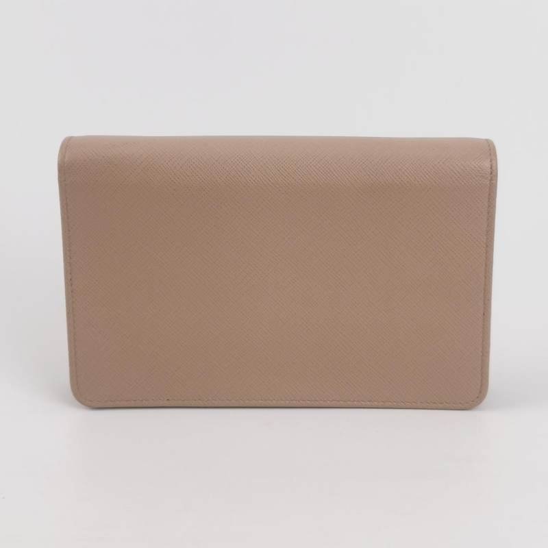 Prada牛皮純色字母Logo斜挎包單肩包-4