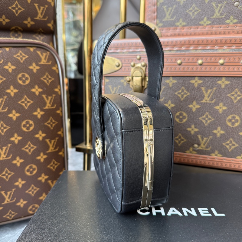 CHANEL Minaudière 小羊皮手挽晚裝手袋/限量秀包-2