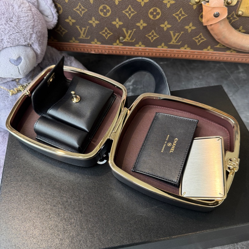 CHANEL Minaudière 小羊皮手挽晚裝手袋/限量秀包-6