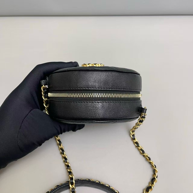 Chanel 香奈兒 19bag 黑金全皮菱格鏈條圓餅包-5
