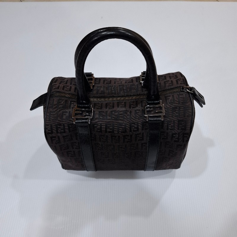 FENDI 黑色老花圖案烏木色緹花布波士頓包-1