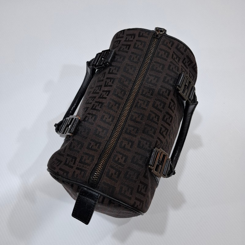 FENDI 黑色老花圖案烏木色緹花布波士頓包-5