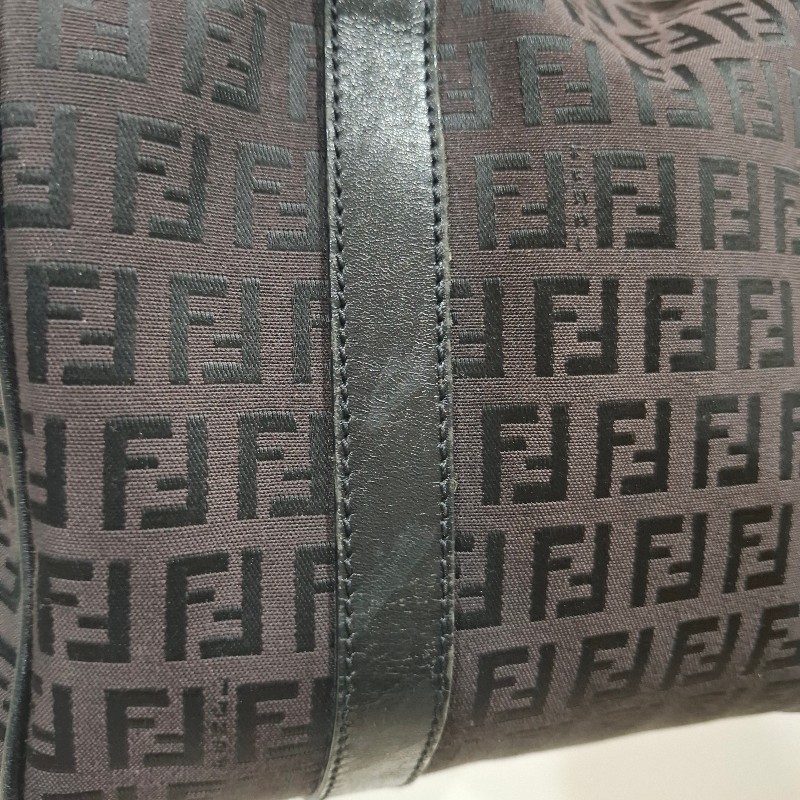 FENDI 黑色老花圖案烏木色緹花布波士頓包-12