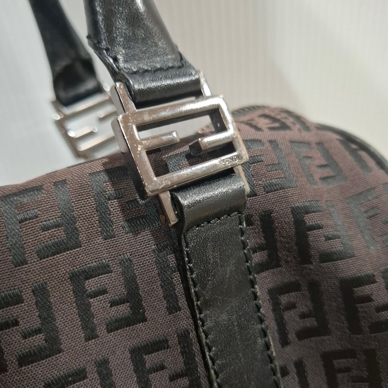 FENDI 黑色老花圖案烏木色緹花布波士頓包-18