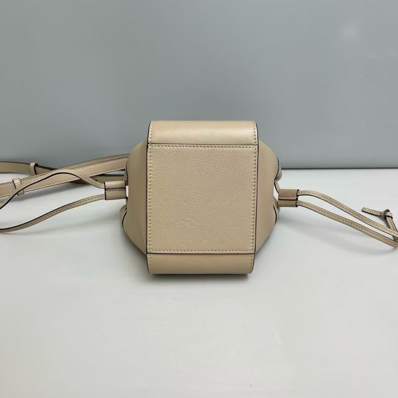 🌷有票據！Loewe 羅意威 Hammock 吊床包 荔枝紋 卡其 秘密迷你-4