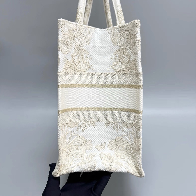 🌷聖誕限定款！Dior迪奧 聖誕限定刺繡金線 托特包 中號-3
