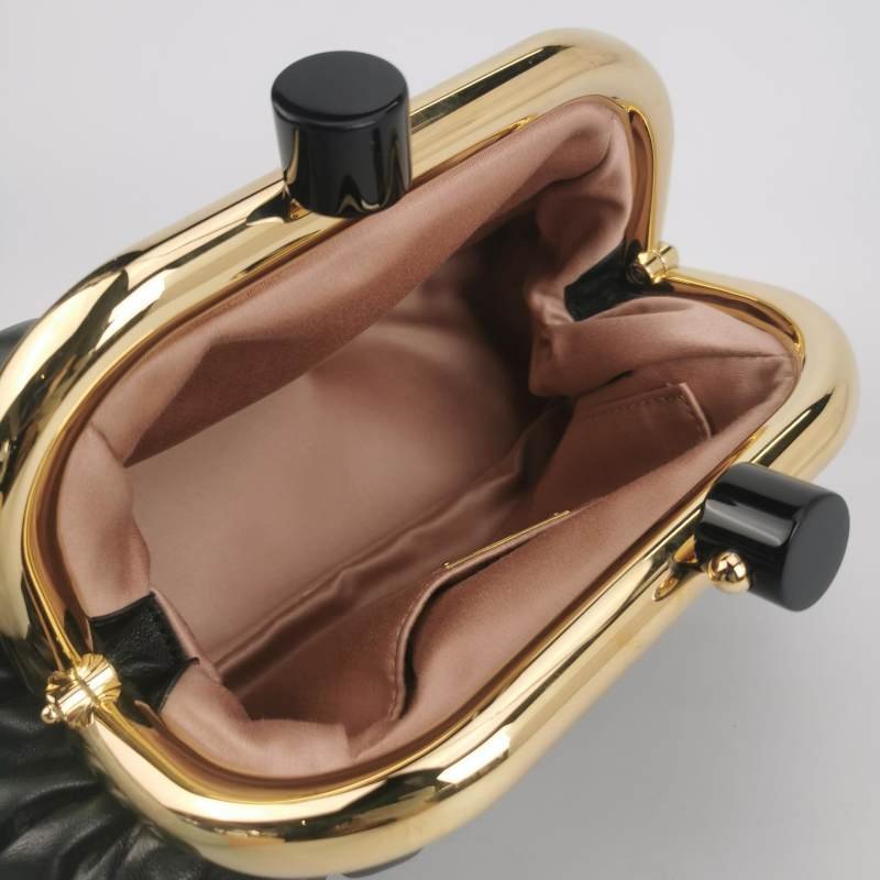 Miu Miu Belle羊皮純色絎縫斜挎包單肩包-7