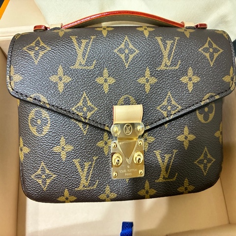 LV郵差包
