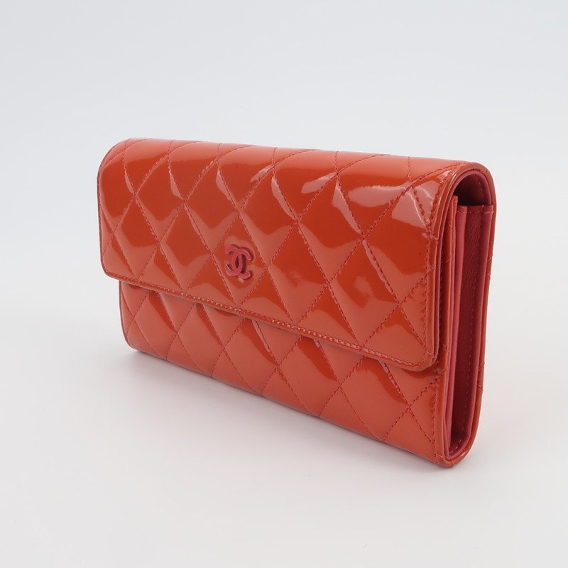 Chanel 漆皮純色絎縫雙C logo錢包-1