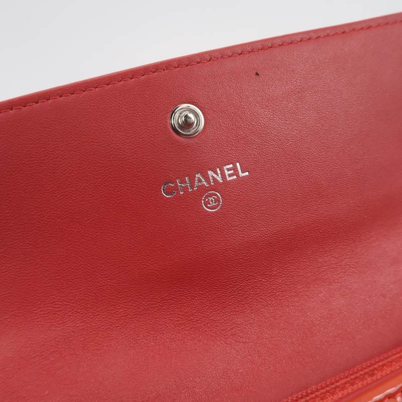 Chanel 漆皮純色絎縫雙C logo錢包-6