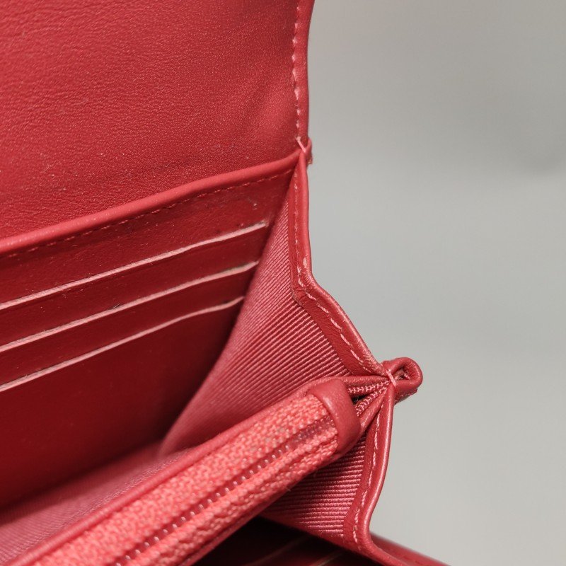 Chanel 漆皮純色絎縫雙C logo錢包-9